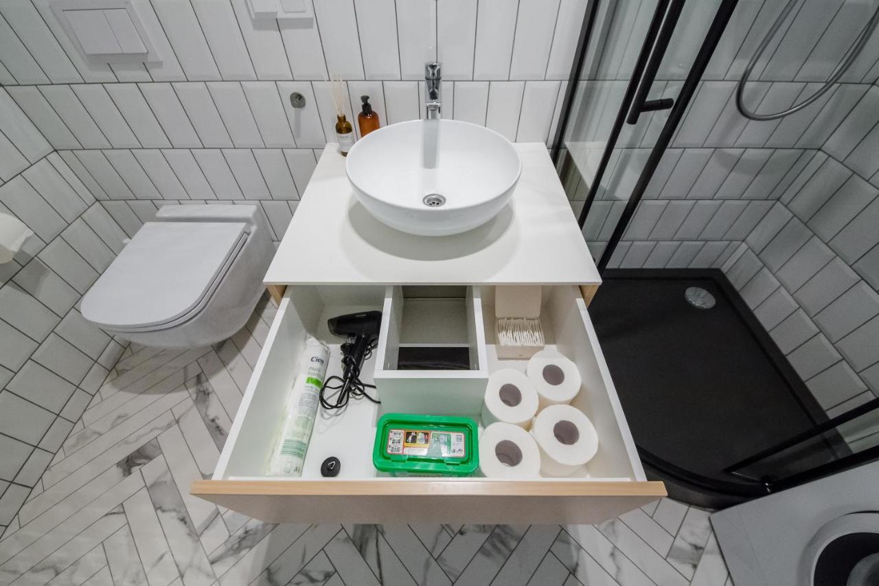 Central Apartment In Architectural Street カウナス エクステリア 写真